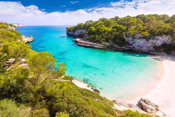 Bucht und Küstenlandschaft auf Mallorca